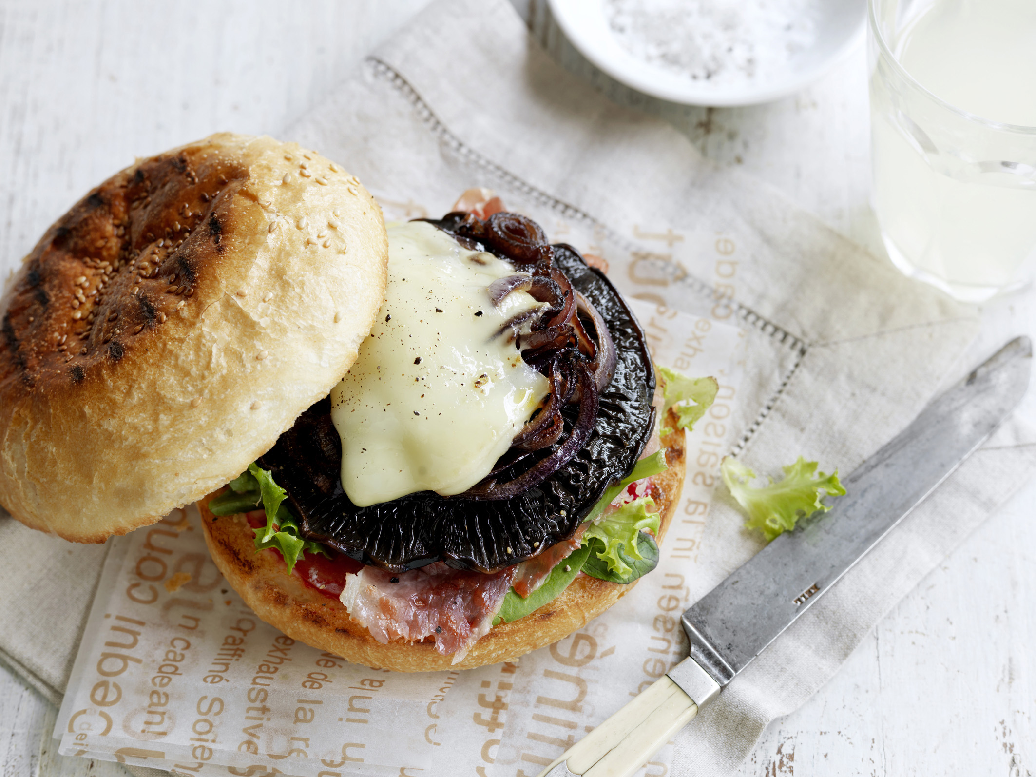 "Aussie" Mushroom Burger | MushBoom